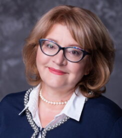 Елена Жукова