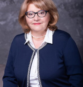 Елена Жукова